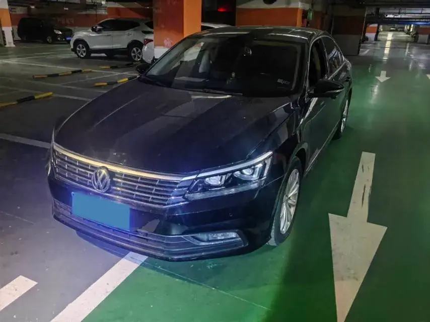 2017 Volkswagen Passat 1.4T 150HP L4 7DCT