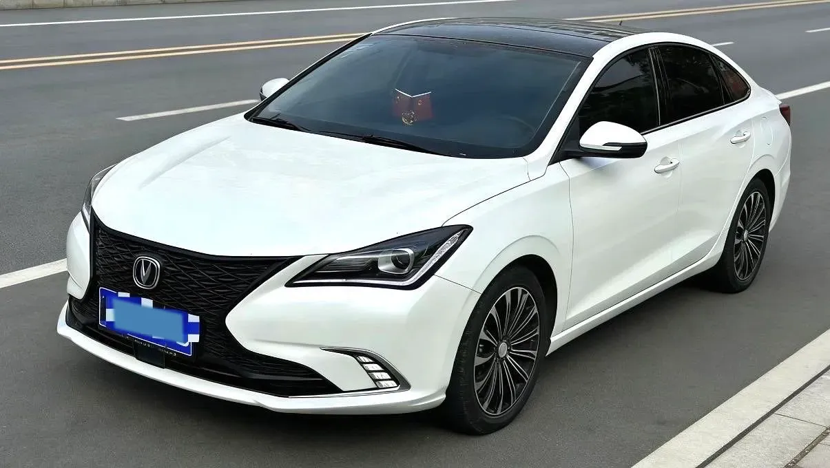 2019 ChangAn Eado 1.4T 158HP L4 7DCT,autocango,china used car exporter,china ev exporter,chinese used car exporter,chinese used ev exporter