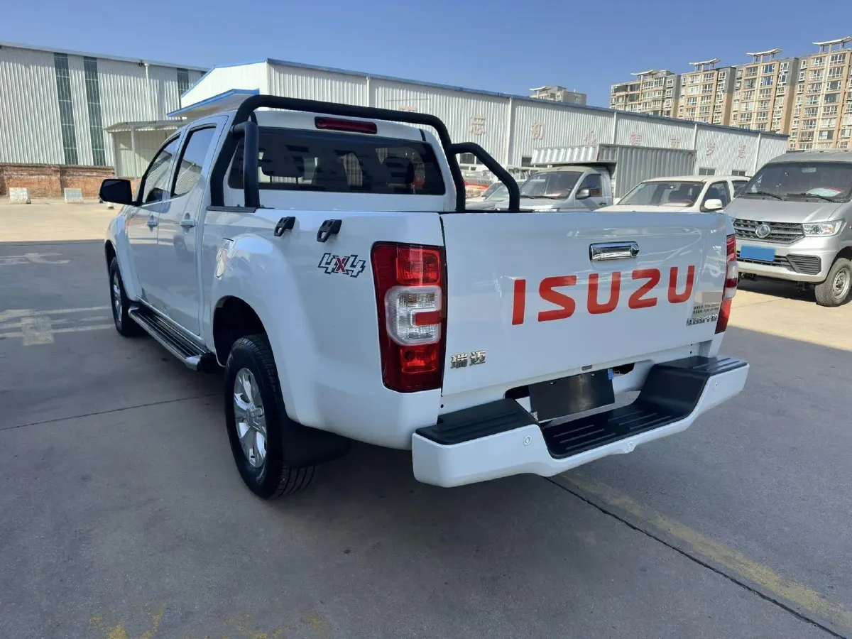2023 Isuzu RE-MAX Jim 2.5T 143HP L4 6MT,autocango,china used car exporter,china ev exporter,chinese used car exporter,chinese used ev exporter