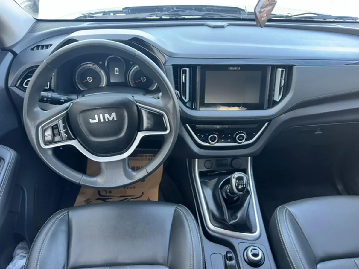 2023 Isuzu RE-MAX Jim 2.5T 143HP L4 6MT,autocango,china used car exporter,china ev exporter,chinese used car exporter,chinese used ev exporter