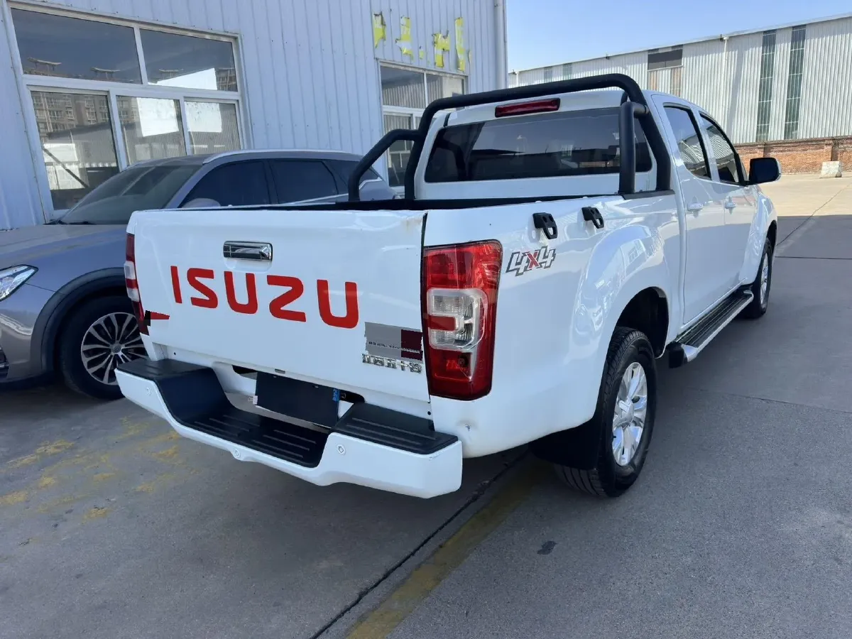 2023 Isuzu RE-MAX Jim 2.5T 143HP L4 6MT,autocango,china used car exporter,china ev exporter,chinese used car exporter,chinese used ev exporter