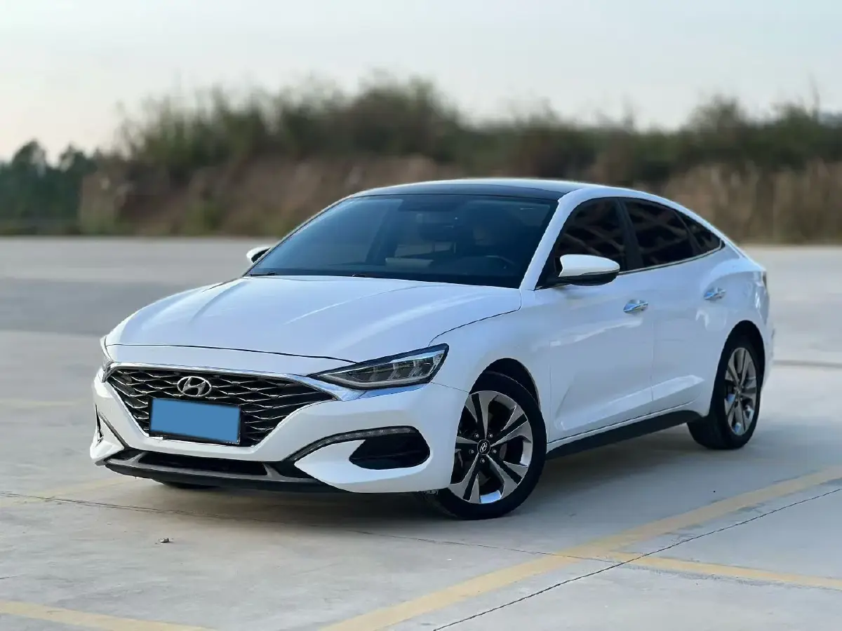 2021 Hyundai La Festa 1.6T 204HP L4 7DCT