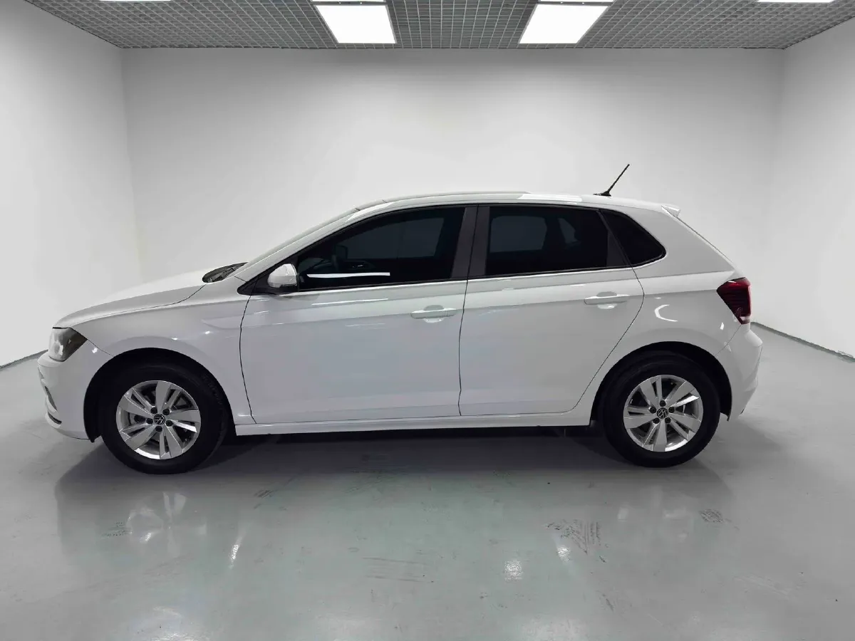 2023 Volkswagen Polo 1.5L 110HP L4 6AT,autocango,china used car exporter,china ev exporter,chinese used car exporter,chinese used ev exporter