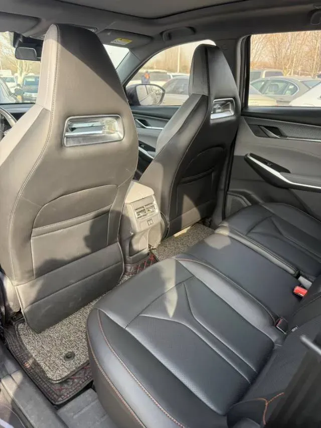 2022 ChangAn CS75 Plus 2.0T 233HP L4 8AT,autocango,china used car exporter,china ev exporter,chinese used car exporter,chinese used ev exporter