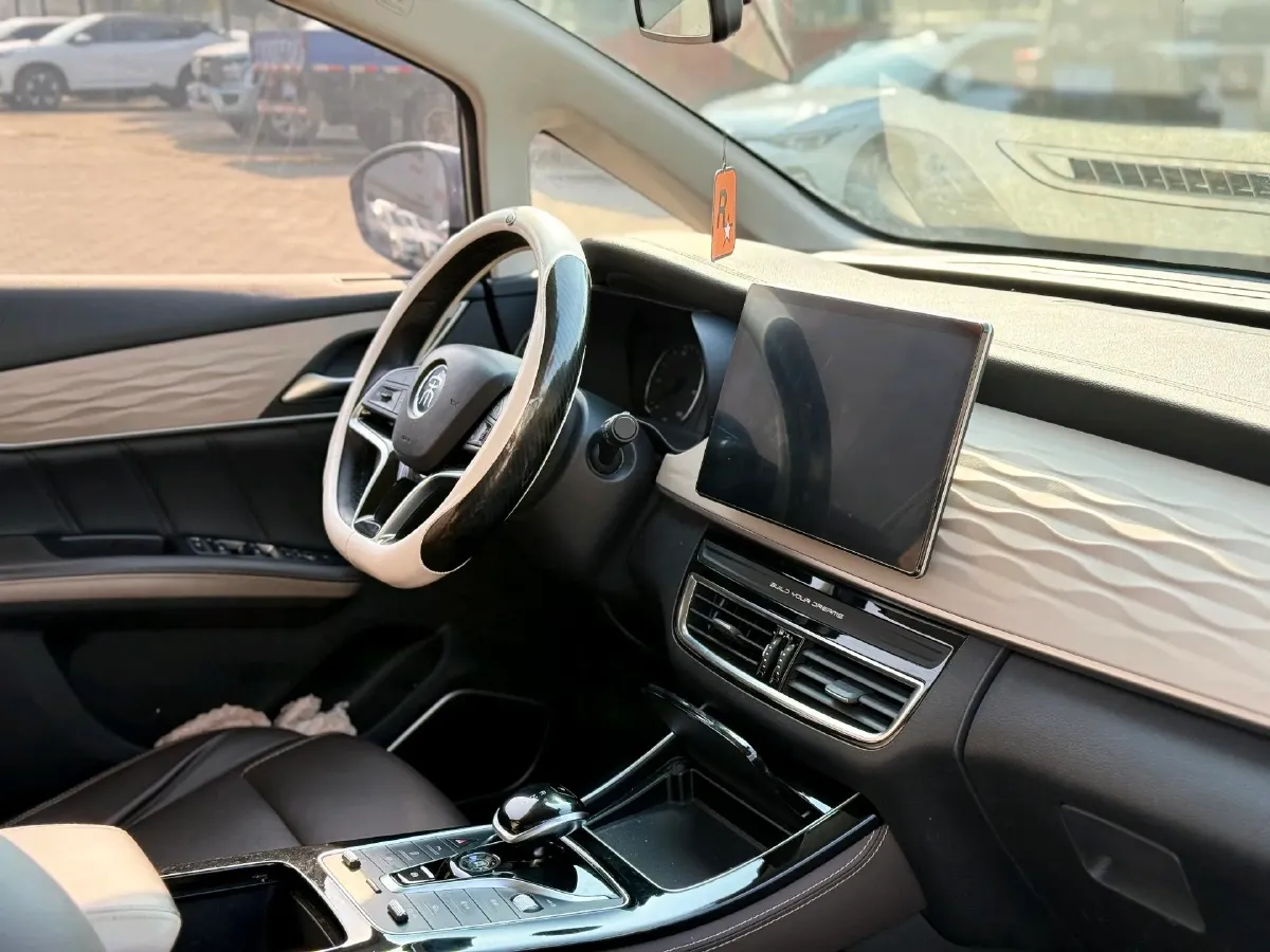 2022 Roewe RX5 MAX 2.0T 231HP L4 8AT,autocango,china used car exporter,china ev exporter,chinese used car exporter,chinese used ev exporter