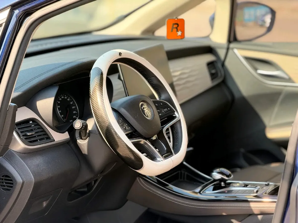 2022 Roewe RX5 MAX 2.0T 231HP L4 8AT,autocango,china used car exporter,china ev exporter,chinese used car exporter,chinese used ev exporter