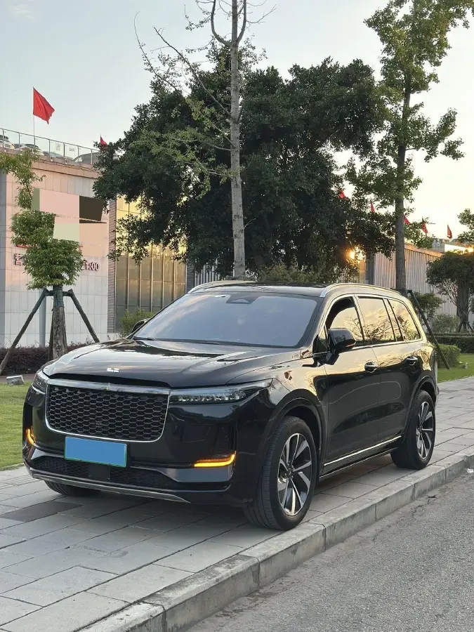 2021 Li ONE Range Extended 131HP REEV 40.5KWH