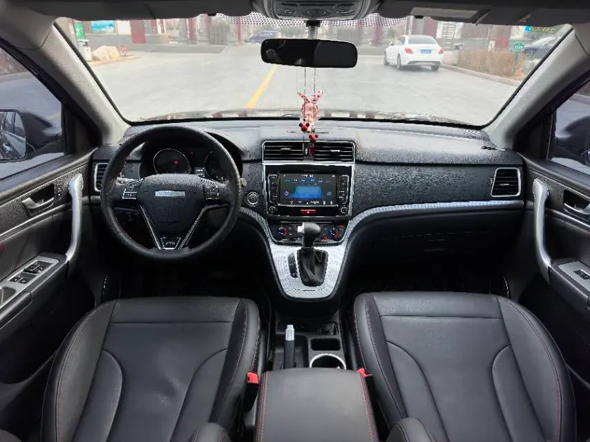 2018 Haval M6 1.5T 150HP L4 7DCT,autocango,china used car exporter,china ev exporter,chinese used car exporter,chinese used ev exporter