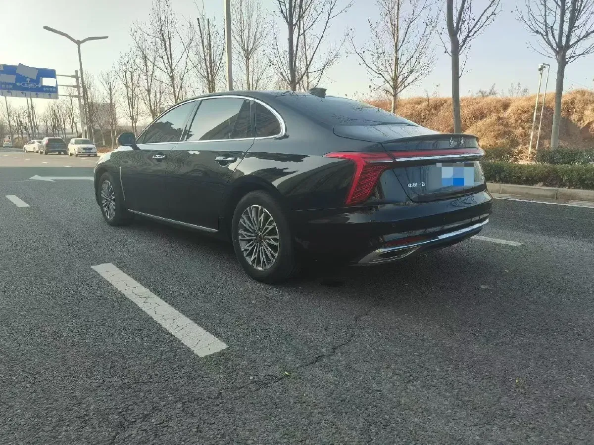 2024 HongQi H5 1.5T 169HP L4 7DCT,autocango,china used car exporter,china ev exporter,chinese used car exporter,chinese used ev exporter