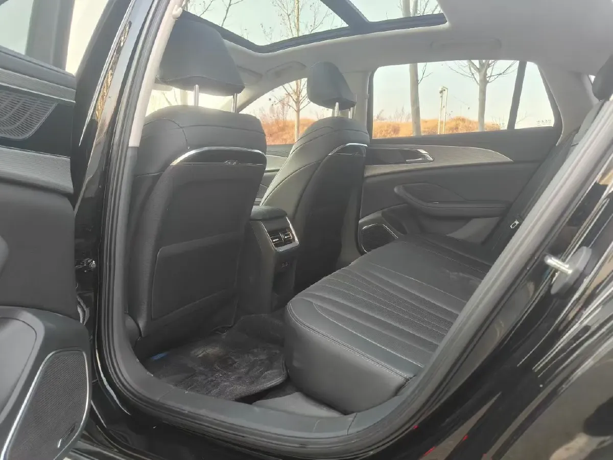 2024 HongQi H5 1.5T 169HP L4 7DCT,autocango,china used car exporter,china ev exporter,chinese used car exporter,chinese used ev exporter