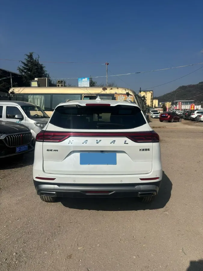 2023 Haval H6 1.5T 150HP L4 7DCT,autocango,china used car exporter,china ev exporter,chinese used car exporter,chinese used ev exporter