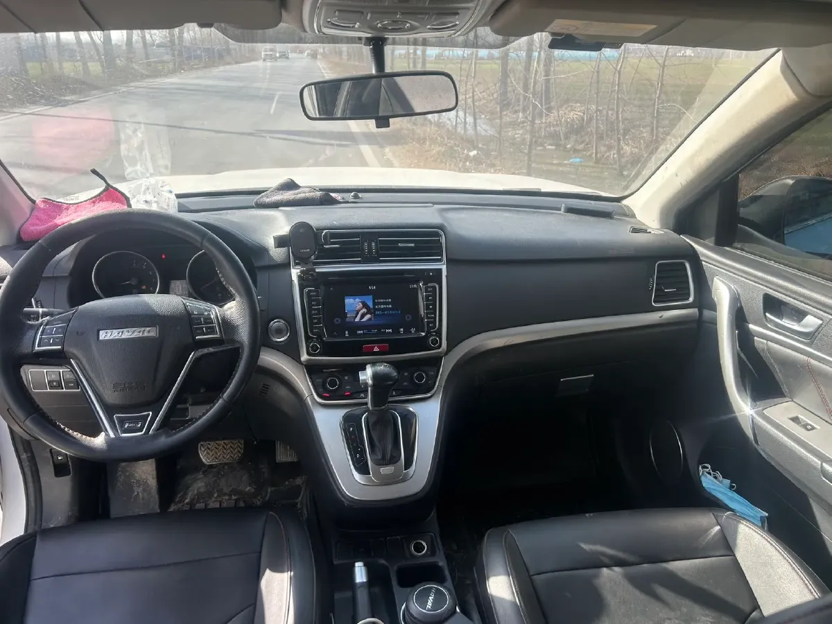 2017 Haval M6 1.5T 150HP L4 6AT,autocango,china used car exporter,china ev exporter,chinese used car exporter,chinese used ev exporter