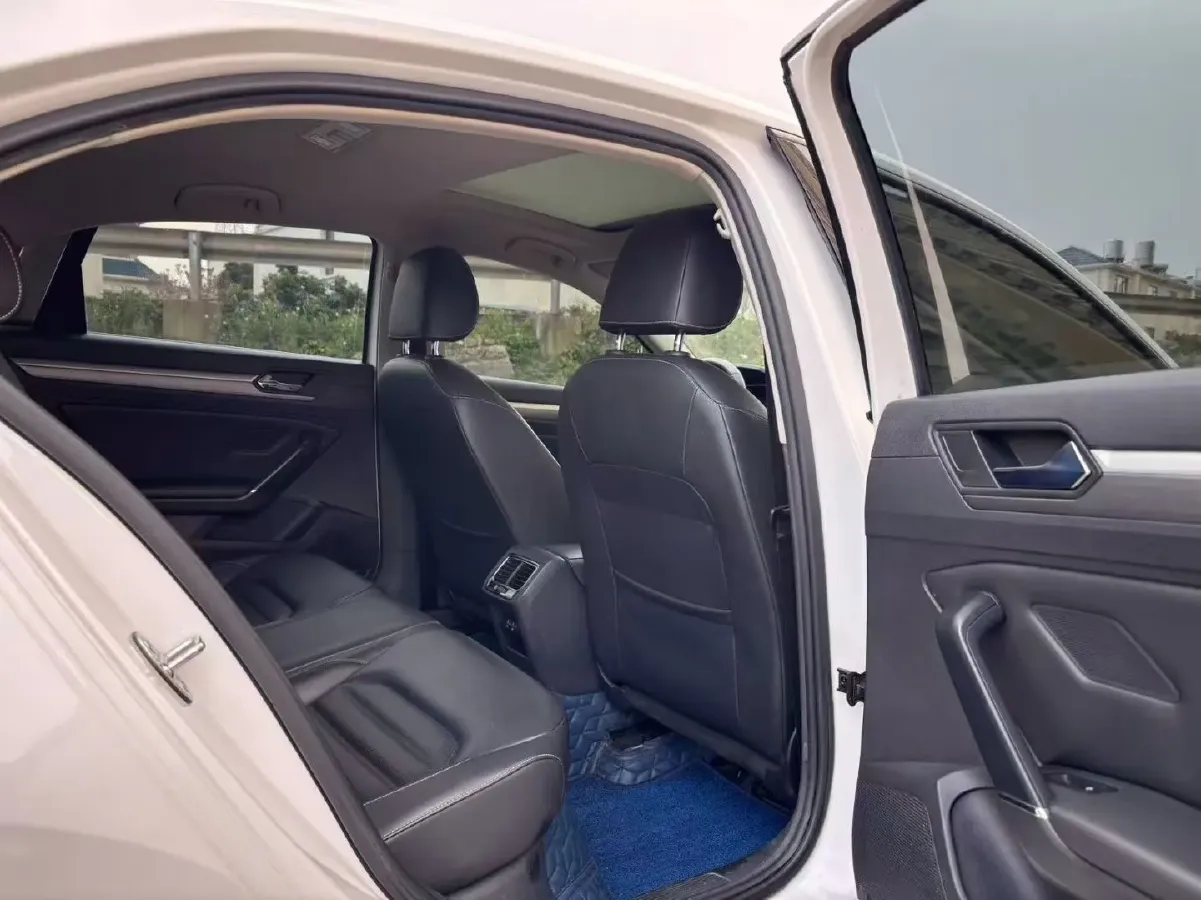 2019 Volkswagen Passat 1.4T 150HP L4 7DCT,autocango,china used car exporter,china ev exporter,chinese used car exporter,chinese used ev exporter