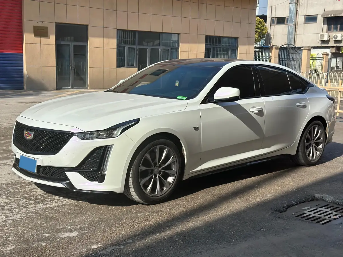 2020 Cadillac CT5 2.0T 237HP L4 10AT