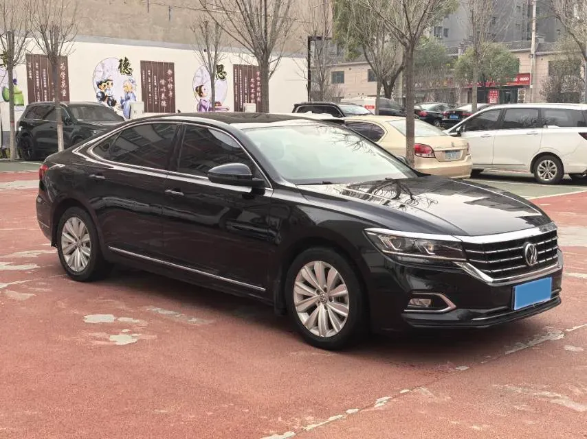 2020 Volkswagen Passat 2.0T 186HP L4 7DCT,autocango,china used car exporter,china ev exporter,chinese used car exporter,chinese used ev exporter