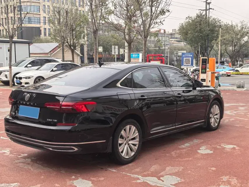2020 Volkswagen Passat 2.0T 186HP L4 7DCT,autocango,china used car exporter,china ev exporter,chinese used car exporter,chinese used ev exporter