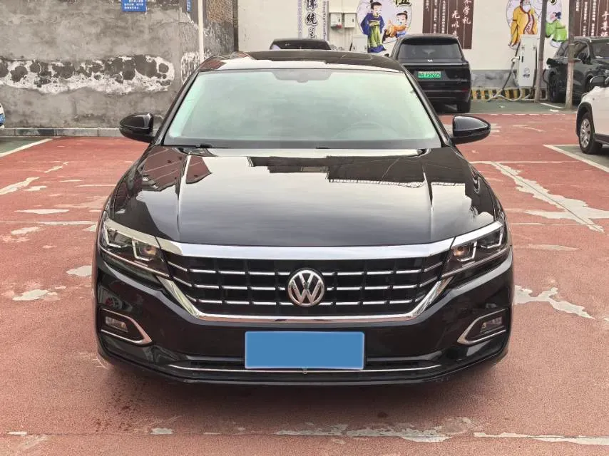 2020 Volkswagen Passat 2.0T 186HP L4 7DCT,autocango,china used car exporter,china ev exporter,chinese used car exporter,chinese used ev exporter