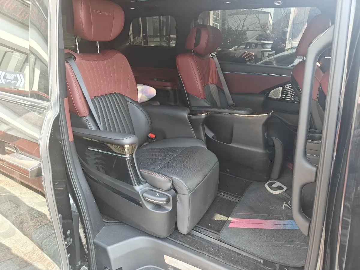 2024 GAC Trumpchi M8 2.0T 252HP L4 8AT,autocango,china used car exporter,china ev exporter,chinese used car exporter,chinese used ev exporter