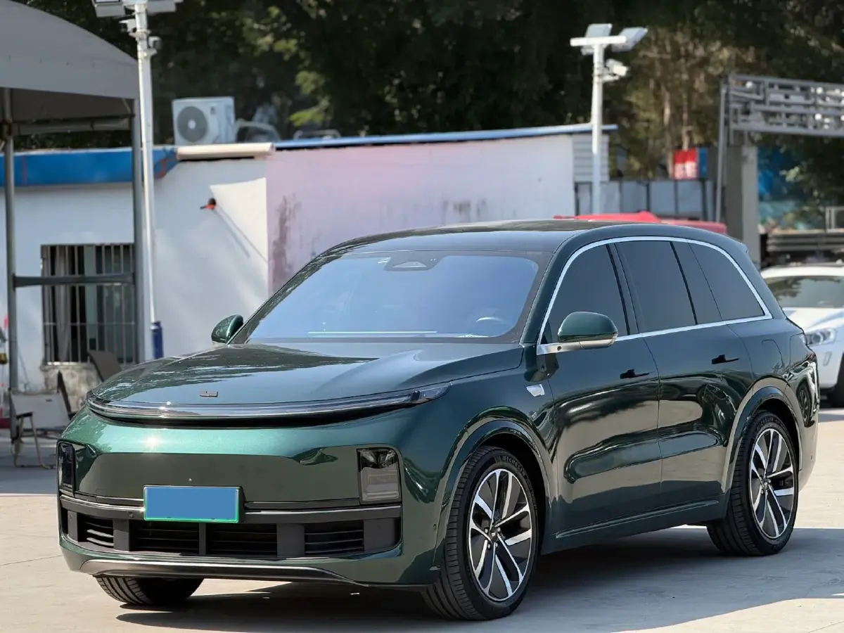 2023 Li L8 Range Extended 154HP REEV 40.9KWH