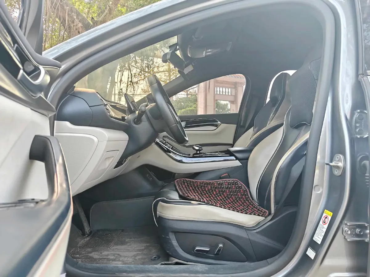 2021 Haval F7 1.5T 169HP L4 7DCT,autocango,china used car exporter,china ev exporter,chinese used car exporter,chinese used ev exporter