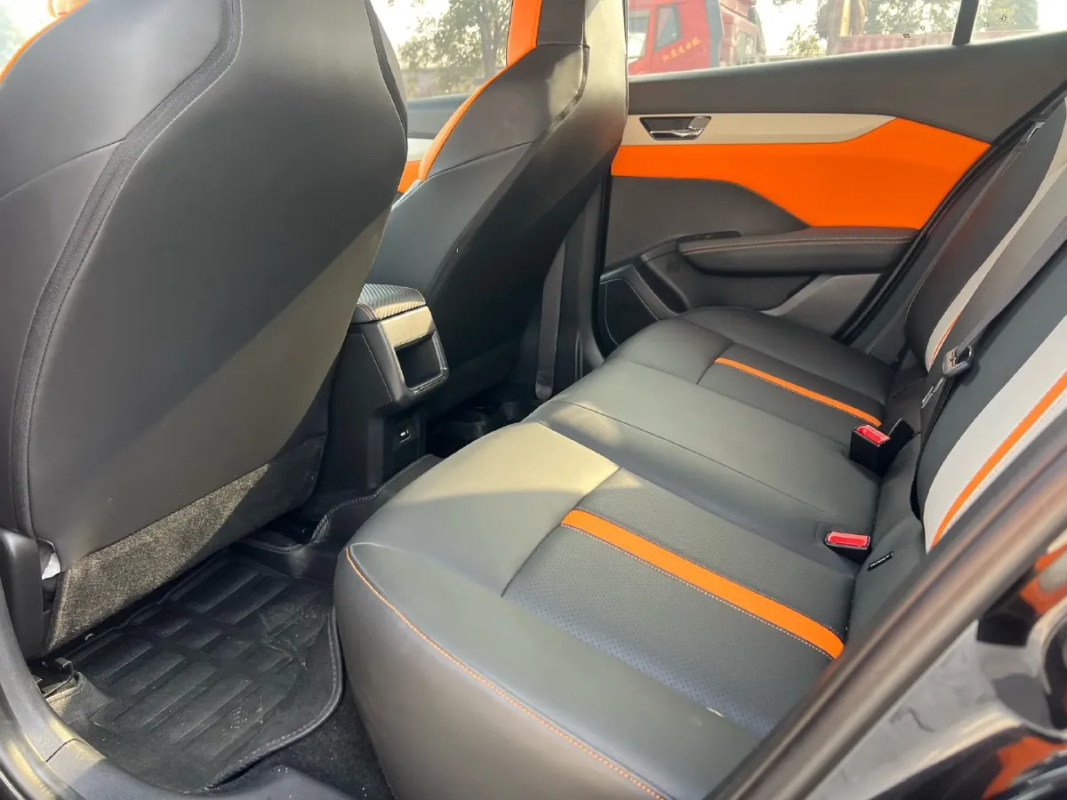 2023 DongFeng Aeolus YiXuan 1.5L 125HP L4 6DCT,autocango,china used car exporter,china ev exporter,chinese used car exporter,chinese used ev exporter