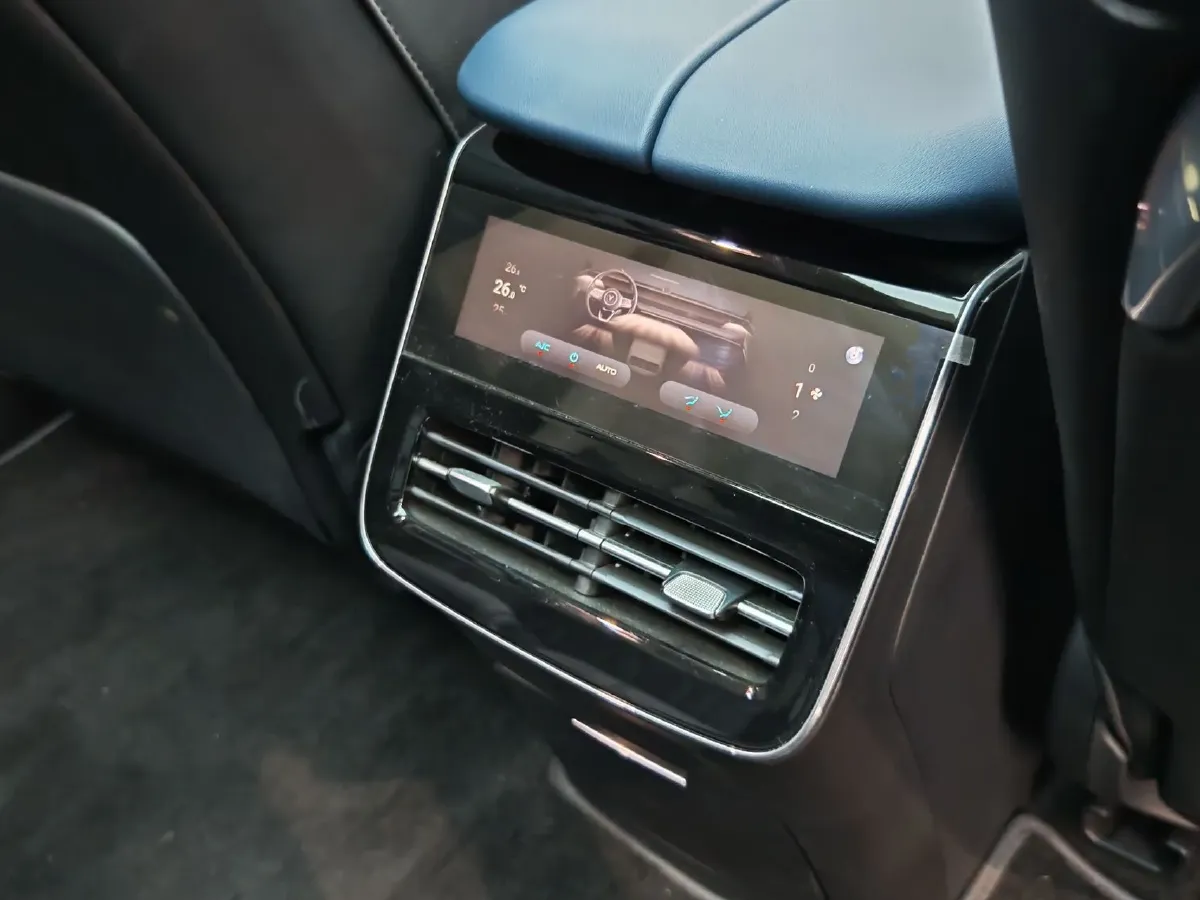 2024 Voyah FREE 1.5T 150HP L4 REEV 39.2KWH,autocango,china used car exporter,china ev exporter,chinese used car exporter,chinese used ev exporter