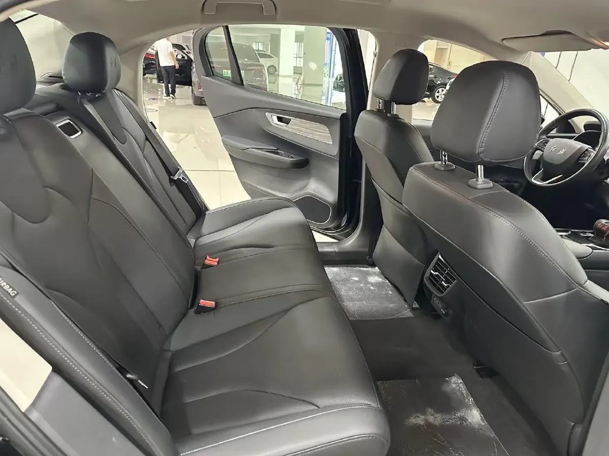 2024 HongQi E-QM5 BEV 72KWH,autocango,china used car exporter,china ev exporter,chinese used car exporter,chinese used ev exporter