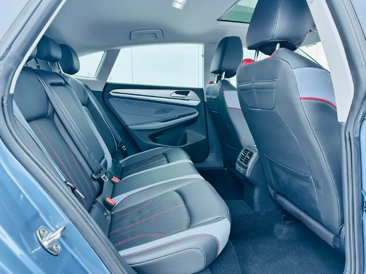 2023 Volkswagen Lamando 1.4T 150HP L4 7DCT,autocango,china used car exporter,china ev exporter,chinese used car exporter,chinese used ev exporter