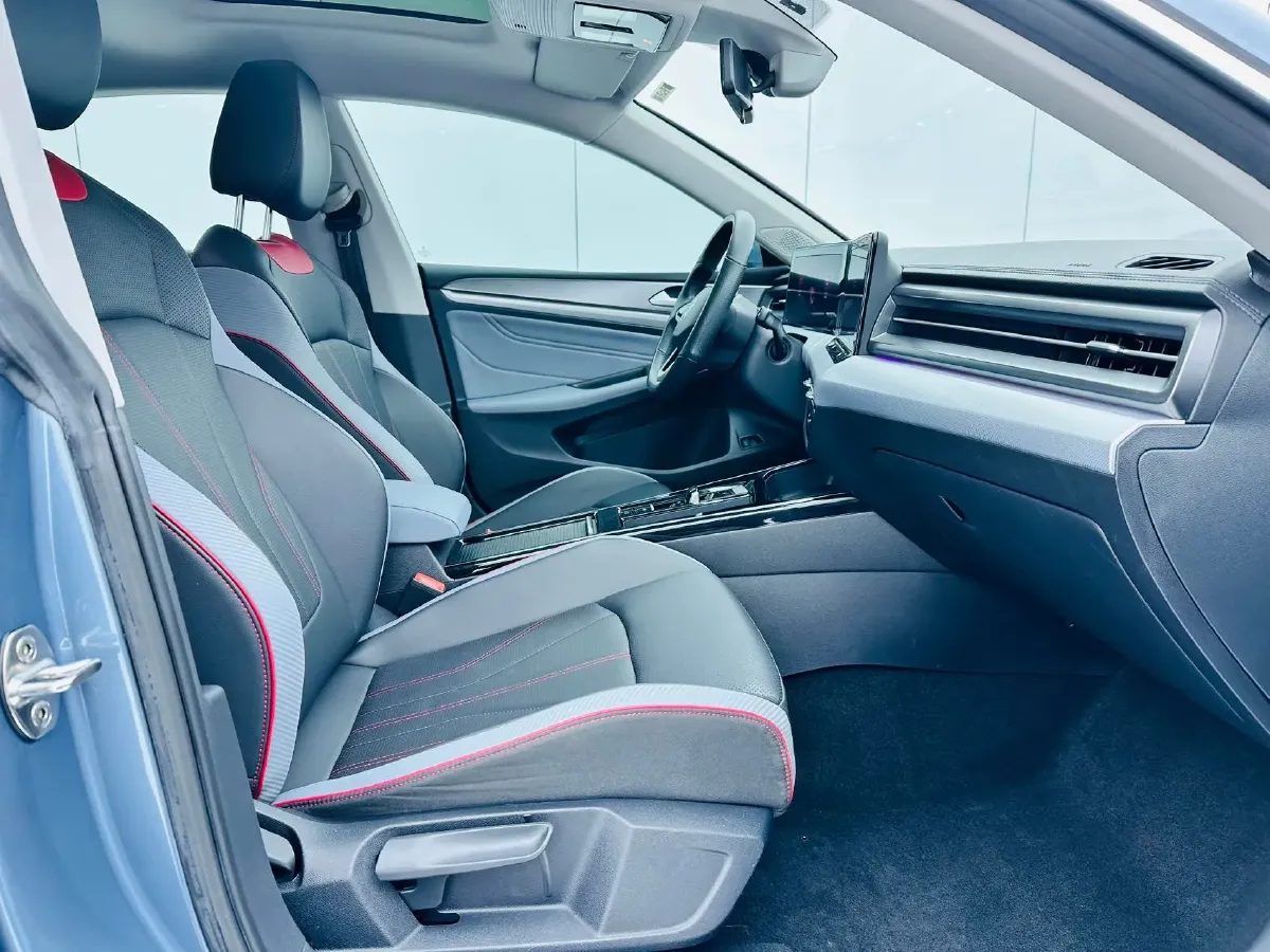 2023 Volkswagen Lamando 1.4T 150HP L4 7DCT,autocango,china used car exporter,china ev exporter,chinese used car exporter,chinese used ev exporter