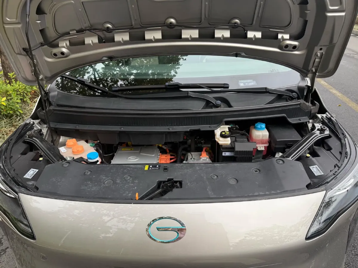 2022 Geely Okavango 1.8T 184HP L4 7DCT,autocango,china used car exporter,china ev exporter,chinese used car exporter,chinese used ev exporter