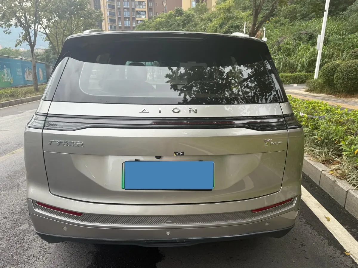 2022 Geely Okavango 1.8T 184HP L4 7DCT,autocango,china used car exporter,china ev exporter,chinese used car exporter,chinese used ev exporter