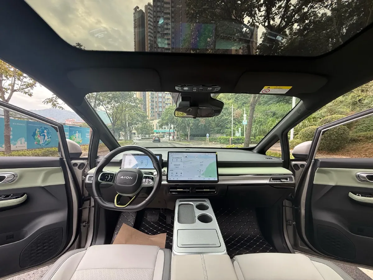 2022 Geely Okavango 1.8T 184HP L4 7DCT,autocango,china used car exporter,china ev exporter,chinese used car exporter,chinese used ev exporter