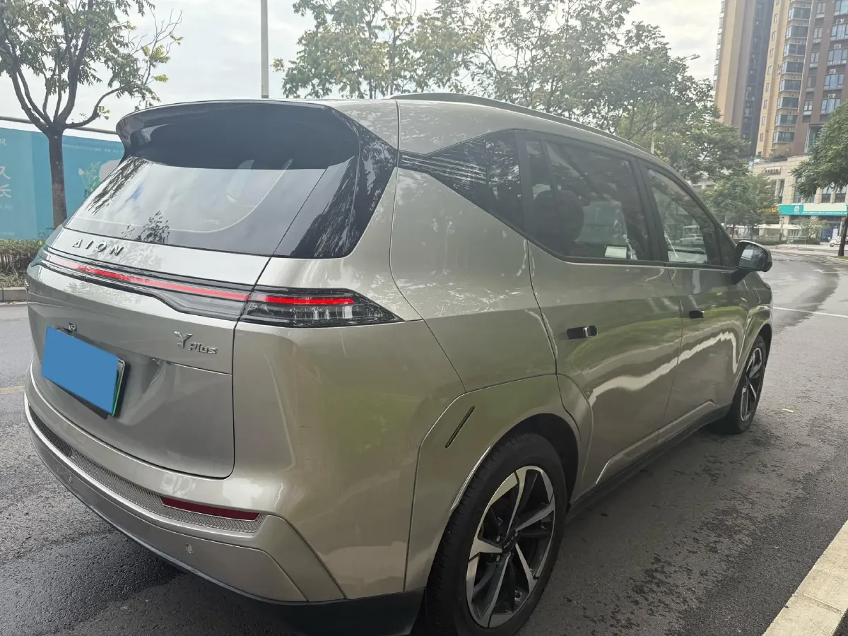 2022 Geely Okavango 1.8T 184HP L4 7DCT,autocango,china used car exporter,china ev exporter,chinese used car exporter,chinese used ev exporter
