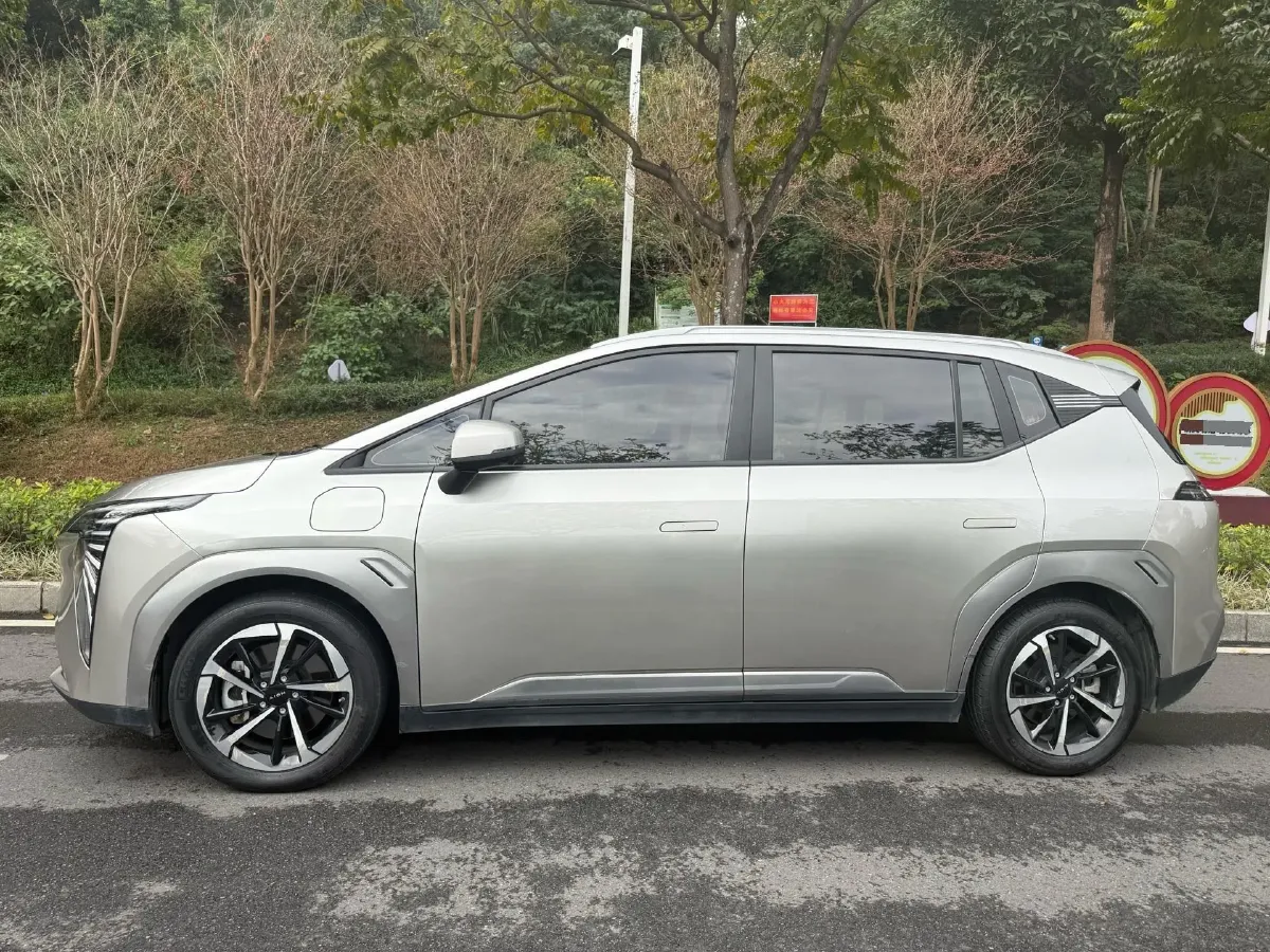 2022 Geely Okavango 1.8T 184HP L4 7DCT,autocango,china used car exporter,china ev exporter,chinese used car exporter,chinese used ev exporter