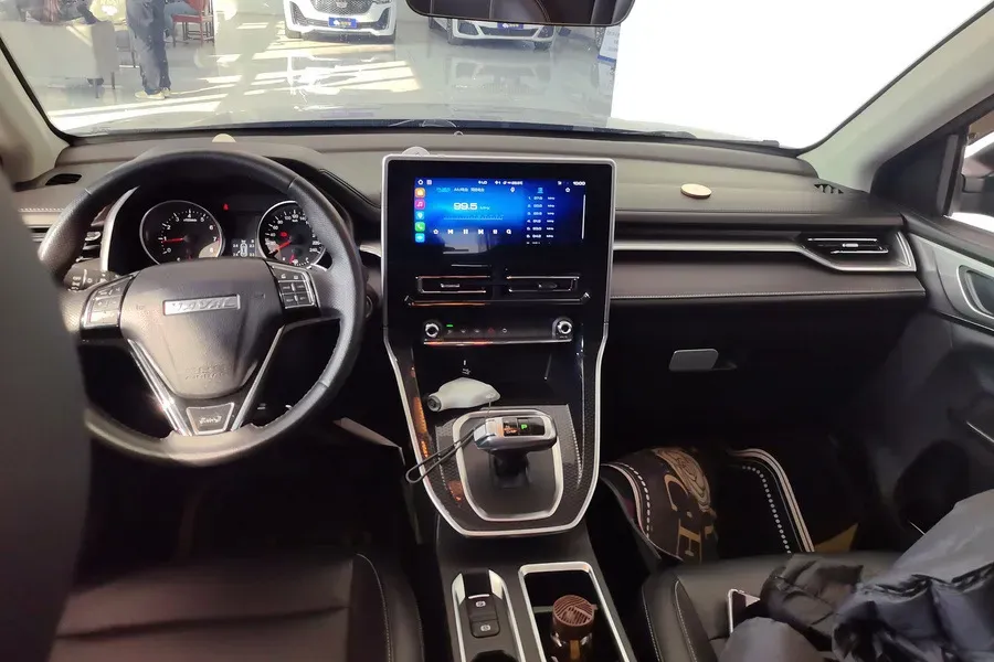 2021 Haval M6 1.5T 150HP L4 7DCT,autocango,china used car exporter,china ev exporter,chinese used car exporter,chinese used ev exporter