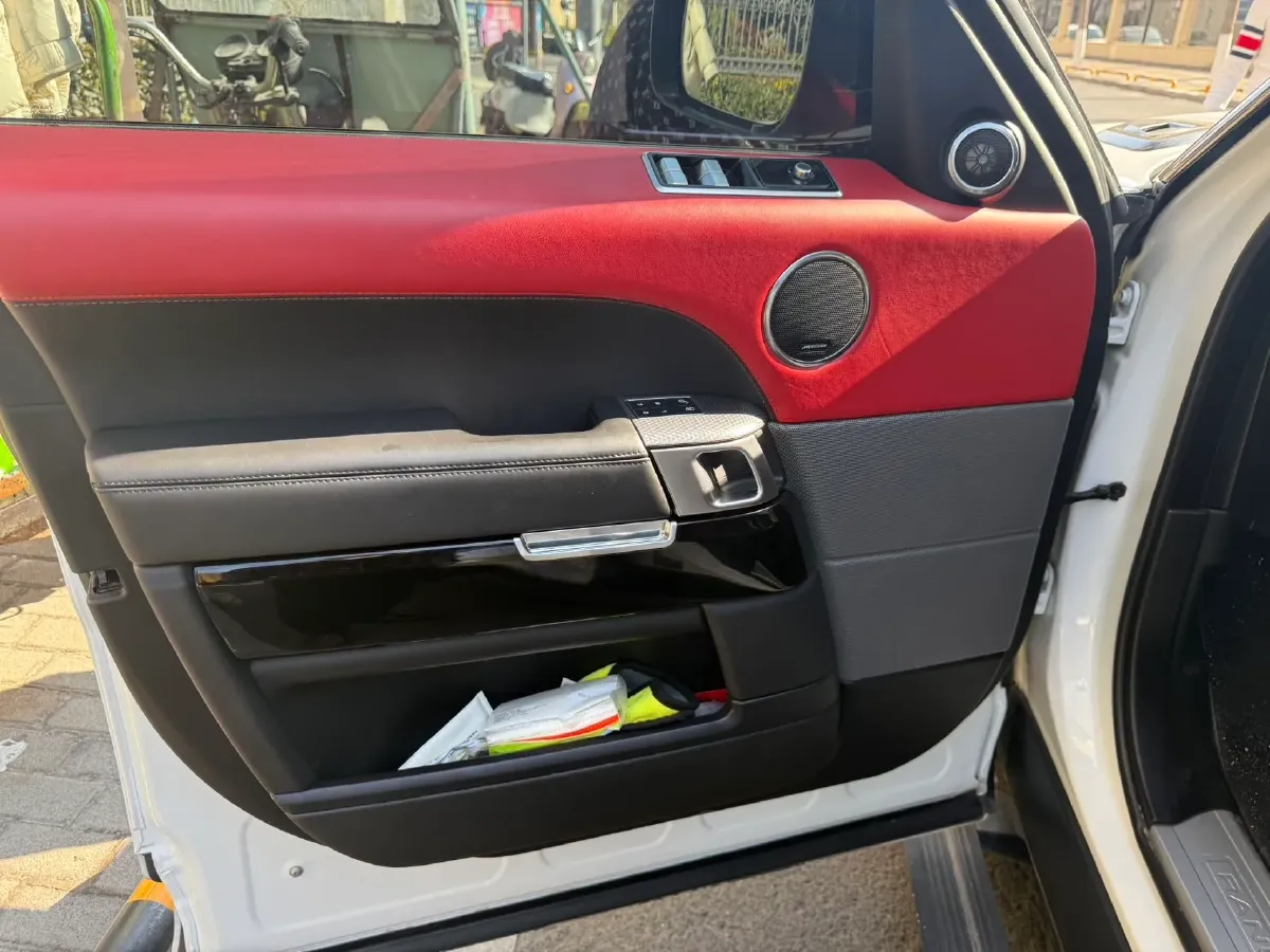 2020 Land Rover Range Rover Sport 3.0T 400HP L6 8AT,autocango,china used car exporter,china ev exporter,chinese used car exporter,chinese used ev exporter