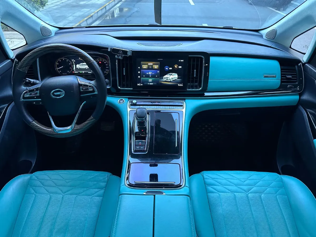 2021 GAC Trumpchi M8 2.0T 252HP L4 8AT,autocango,china used car exporter,china ev exporter,chinese used car exporter,chinese used ev exporter