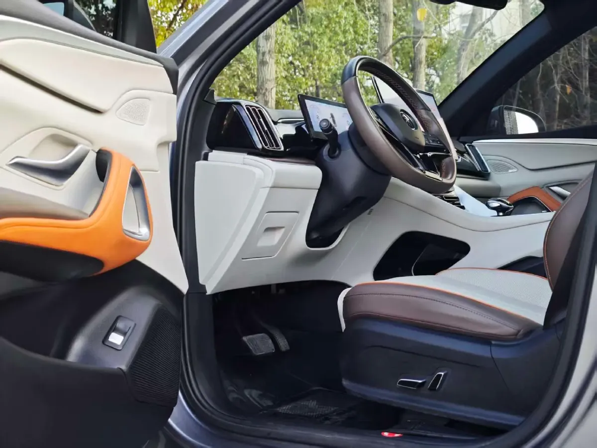 2022 Geely JiaJi 1.5T 177HP L3 7DCT PHEV 15.5KWH,autocango,china used car exporter,china ev exporter,chinese used car exporter,chinese used ev exporter