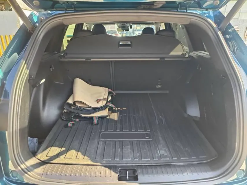 2021 Geely Monjaro 2.0T 238HP L4 8AT,autocango,china used car exporter,china ev exporter,chinese used car exporter,chinese used ev exporter