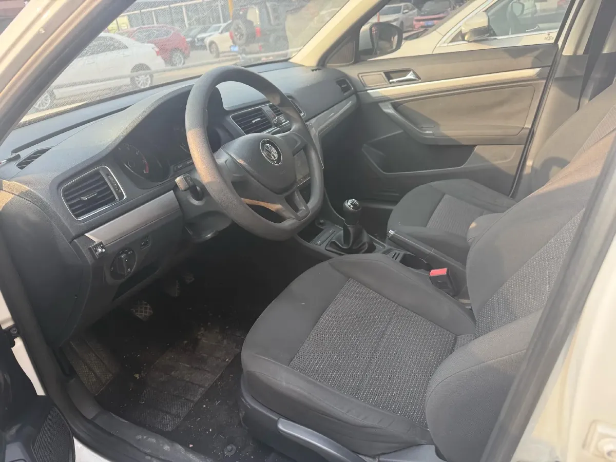 2017 Buick Excelle 1.5L 114HP L4 5MT,autocango,china used car exporter,china ev exporter,chinese used car exporter,chinese used ev exporter