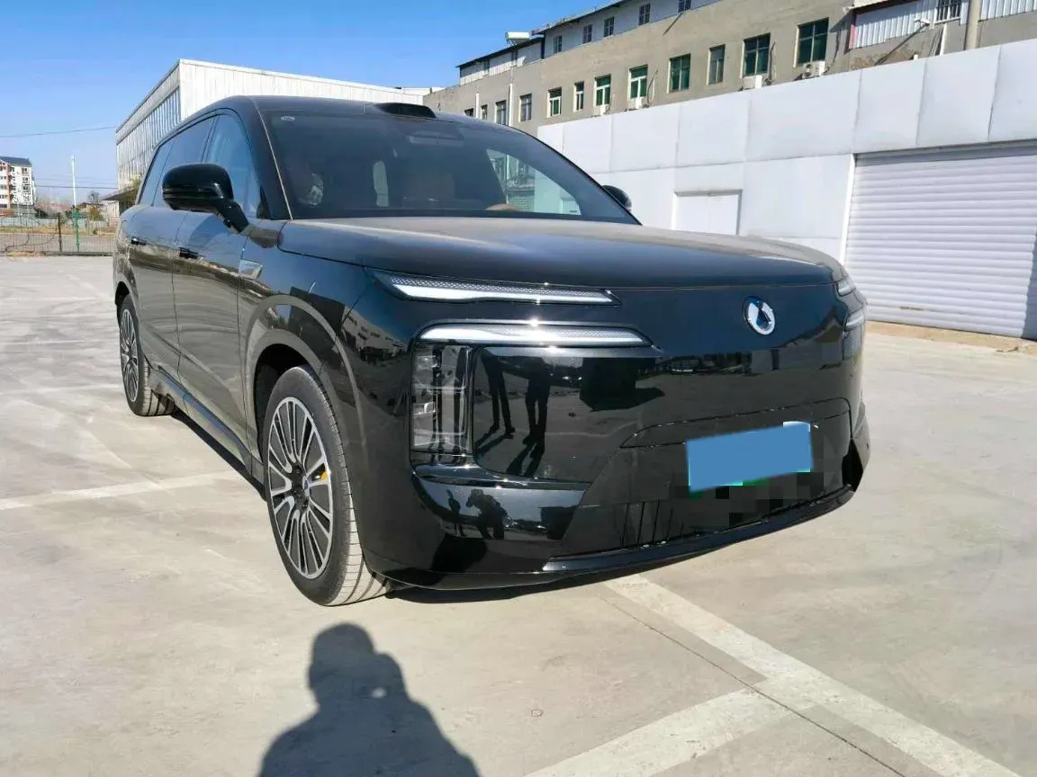 2025 Denza DenzaN8L 2.0T 207HP L4 E-CVT PHEV,autocango,china used car exporter,china ev exporter,chinese used car exporter,chinese used ev exporter
