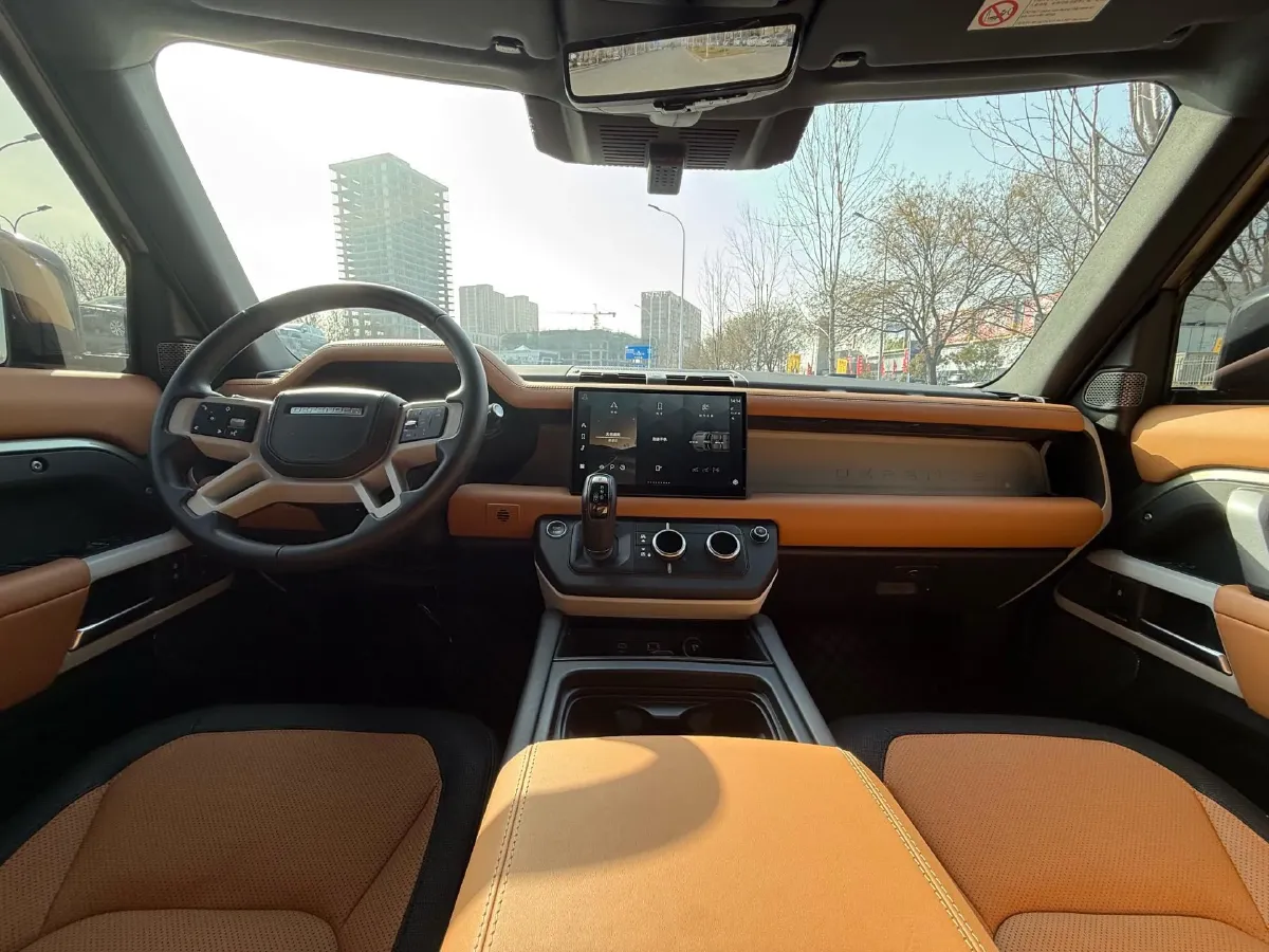 2024 Land Rover Defender 3.0T 400HP L6 8AT,autocango,china used car exporter,china ev exporter,chinese used car exporter,chinese used ev exporter
