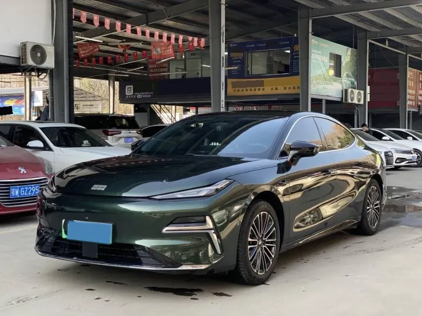 2025 Geely Galaxy Starshine 8 1.5L 112HP L4 1DHT PHEV,autocango,china used car exporter,china ev exporter,chinese used car exporter,chinese used ev exporter