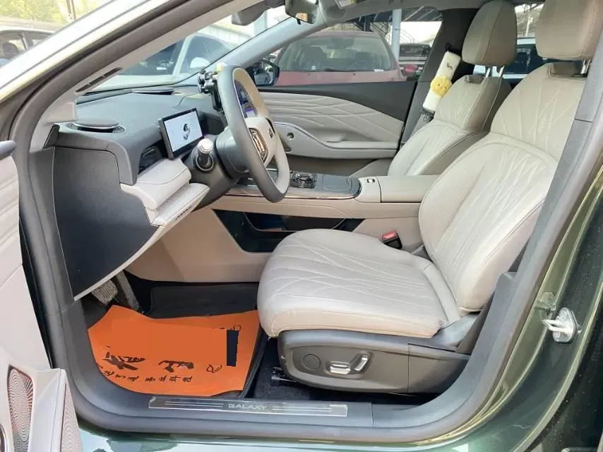 2025 Geely Galaxy Starshine 8 1.5L 112HP L4 1DHT PHEV,autocango,china used car exporter,china ev exporter,chinese used car exporter,chinese used ev exporter