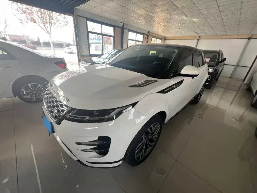 2022 Land Rover Range Rover Evoque 2.0T 249HP L4 9AT