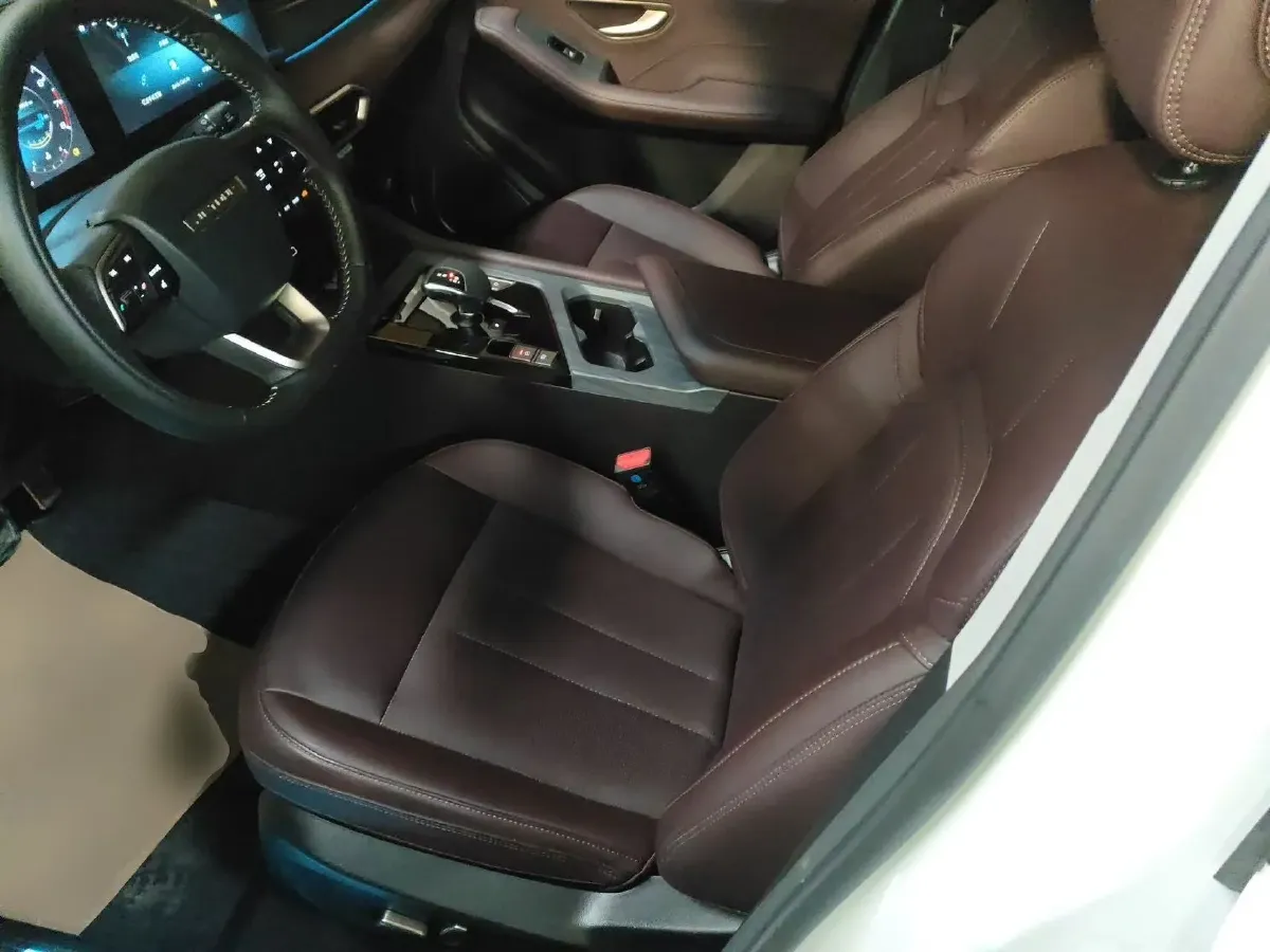 2024 Jetour X90 Plus 1.6T 197HP L4 7DCT,autocango,china used car exporter,china ev exporter,chinese used car exporter,chinese used ev exporter