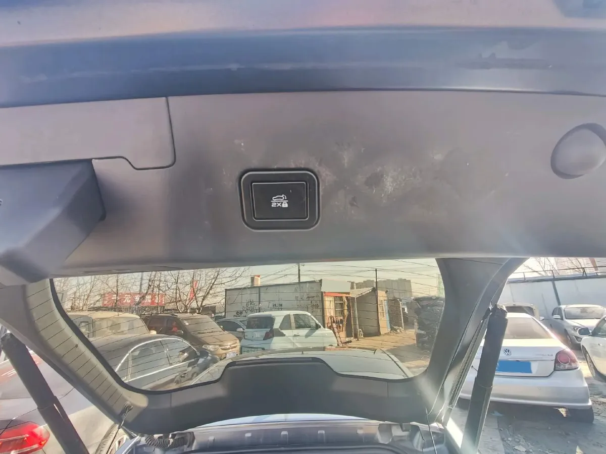 2022 ChangAn UNI-V 1.5T 188HP L4 7DCT,autocango,china used car exporter,china ev exporter,chinese used car exporter,chinese used ev exporter