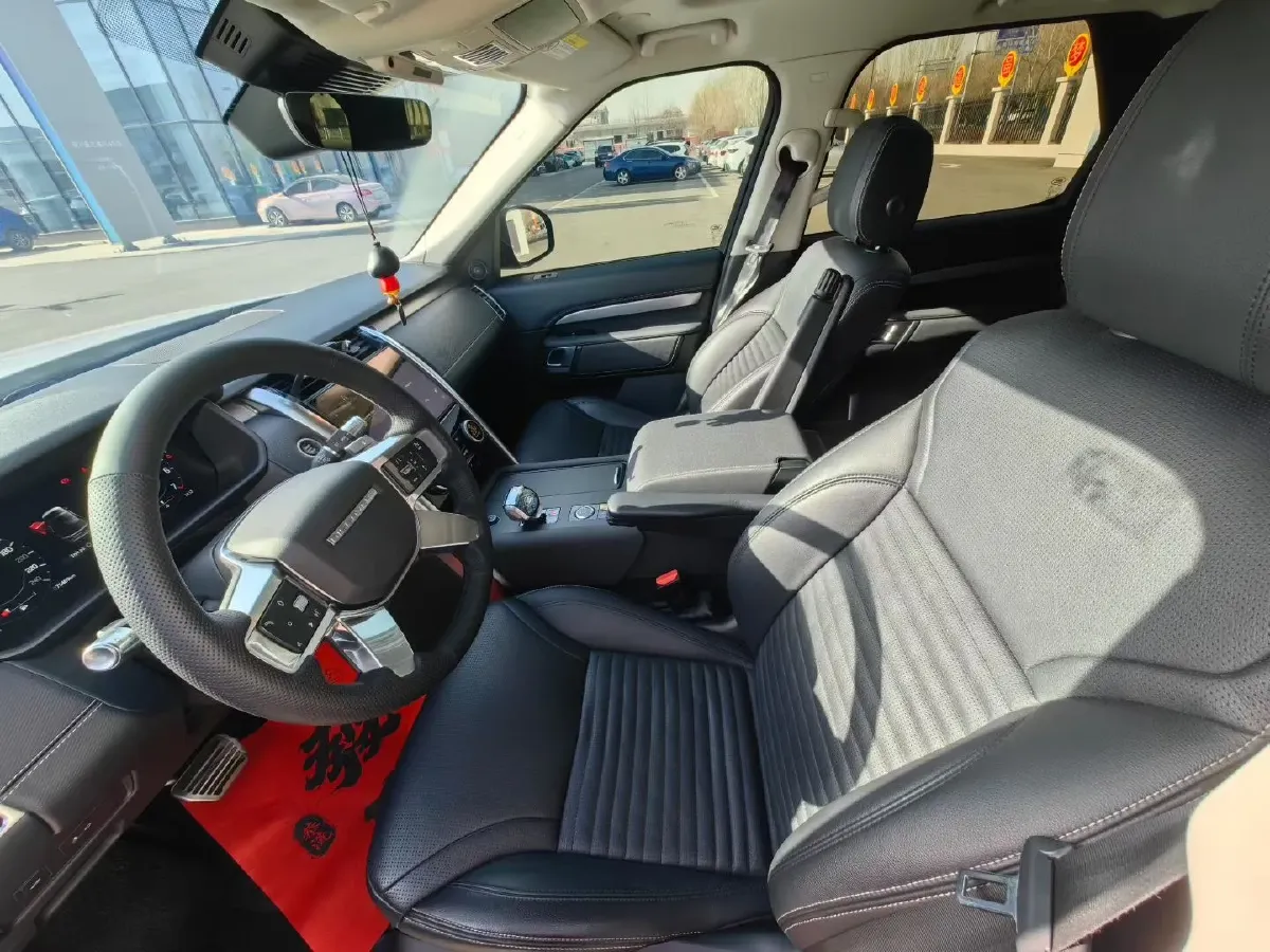 2021 Land Rover Discovery 3.0T 360HP L6 8AT,autocango,china used car exporter,china ev exporter,chinese used car exporter,chinese used ev exporter