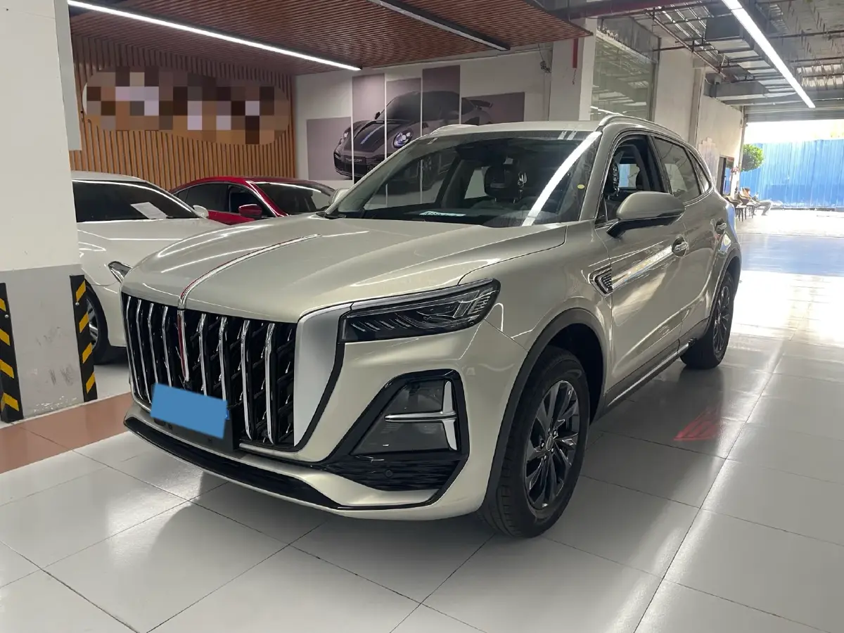 2026 HongQi HS5 2.0T 252HP L4 8AT