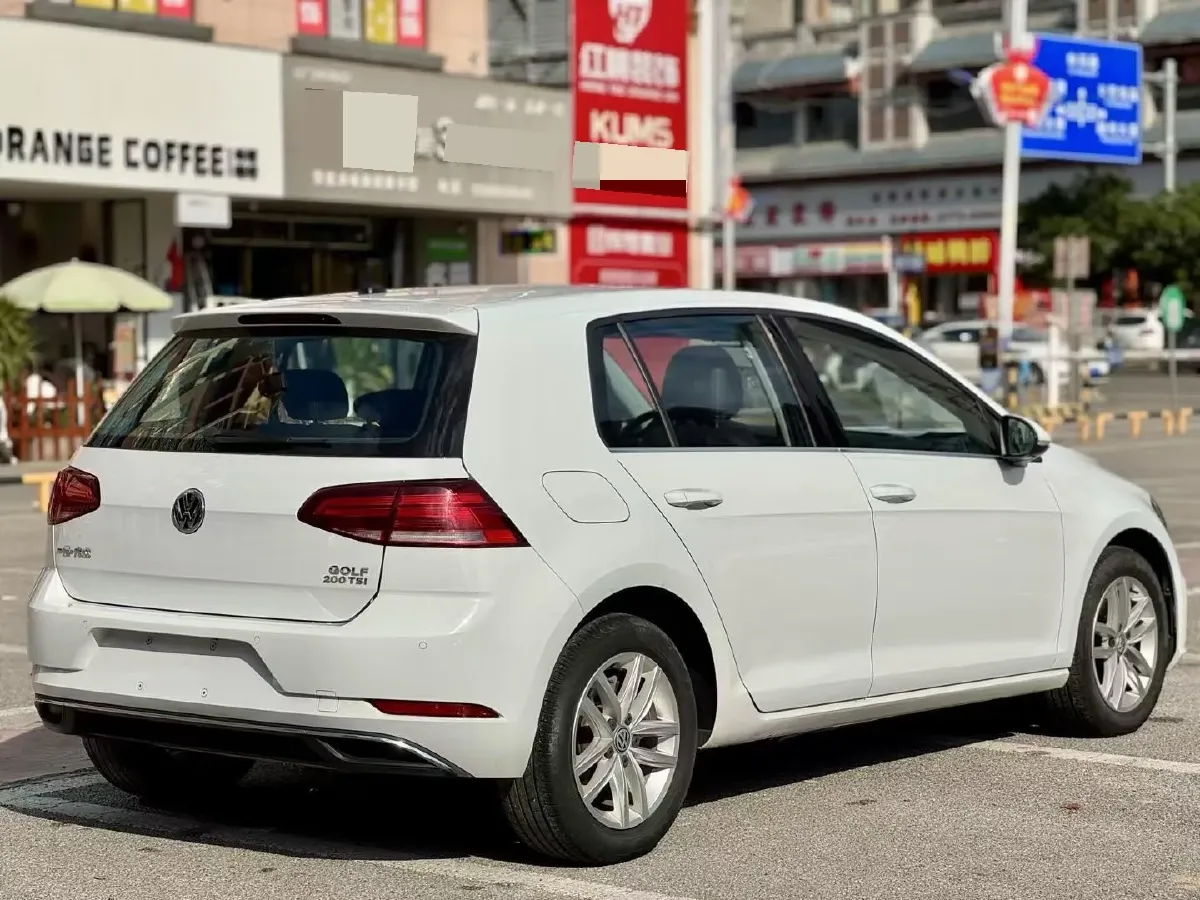 2019 Ford Focus 1.5T 184HP L3 8AT,autocango,china used car exporter,china ev exporter,chinese used car exporter,chinese used ev exporter